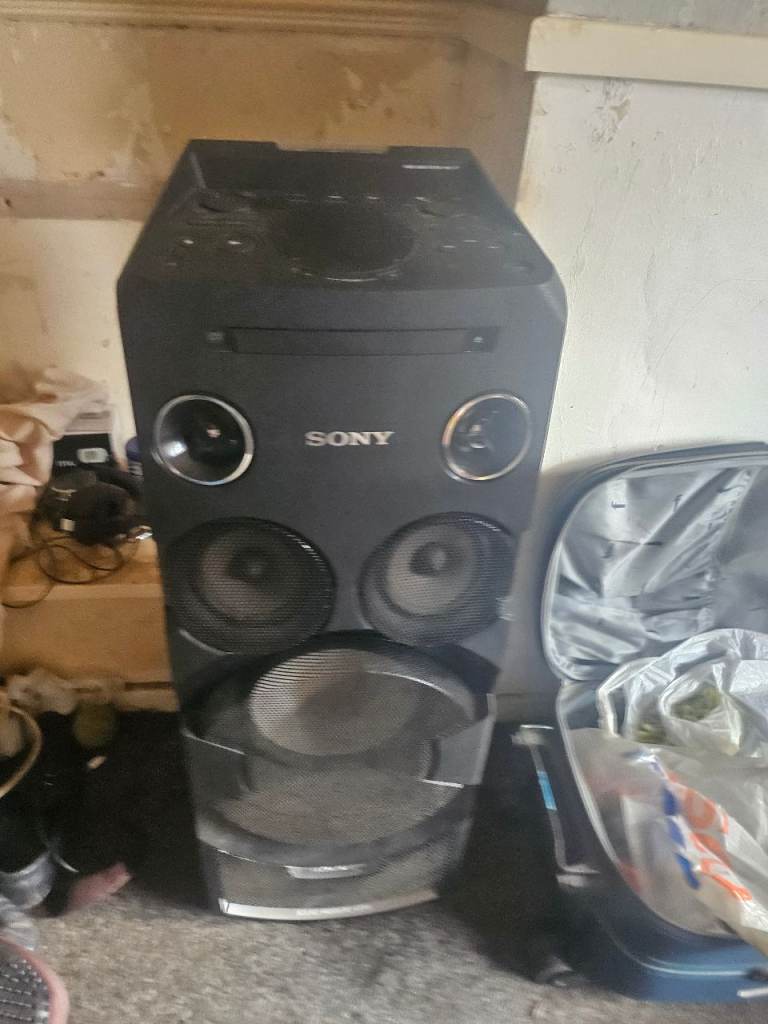 Sony Bluetooth Hi-Fi System with CD Player - Powerful Sound