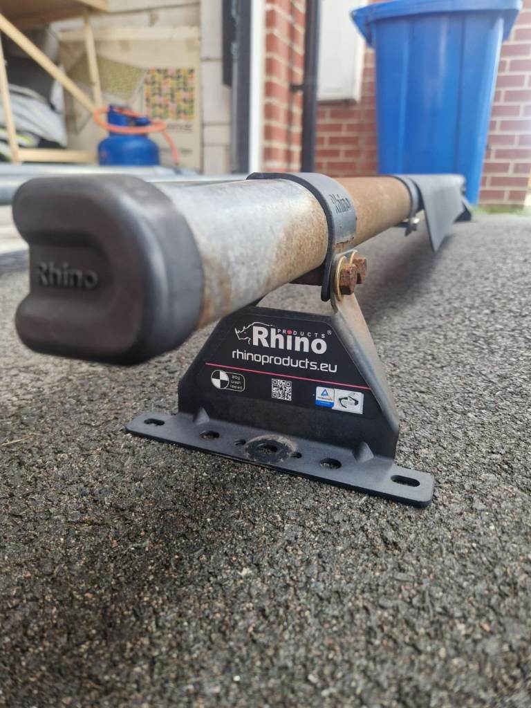 Rhino roof rack 
