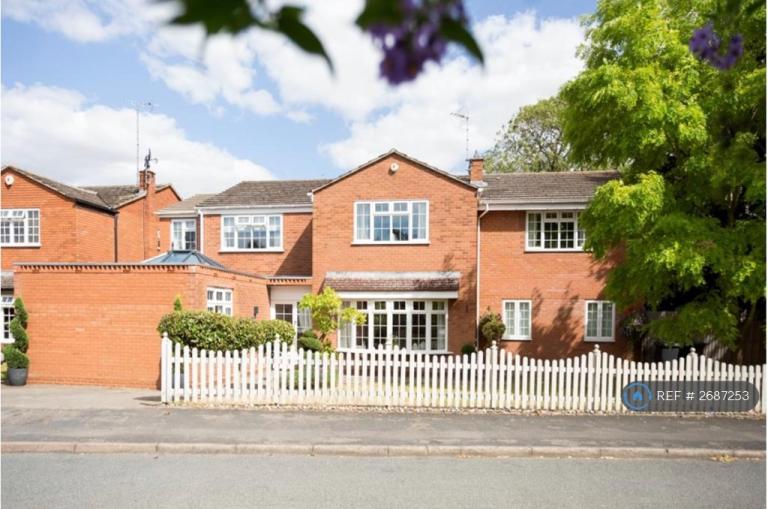 5 bedroom house in Newstead Drive, Southam, CV47 (5 bed) (#2687253)