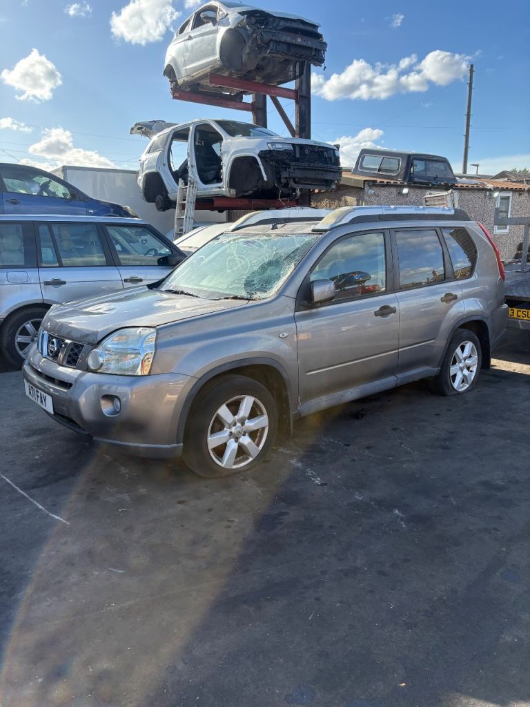 2010 NISSAN X-TRAIL BREAKING