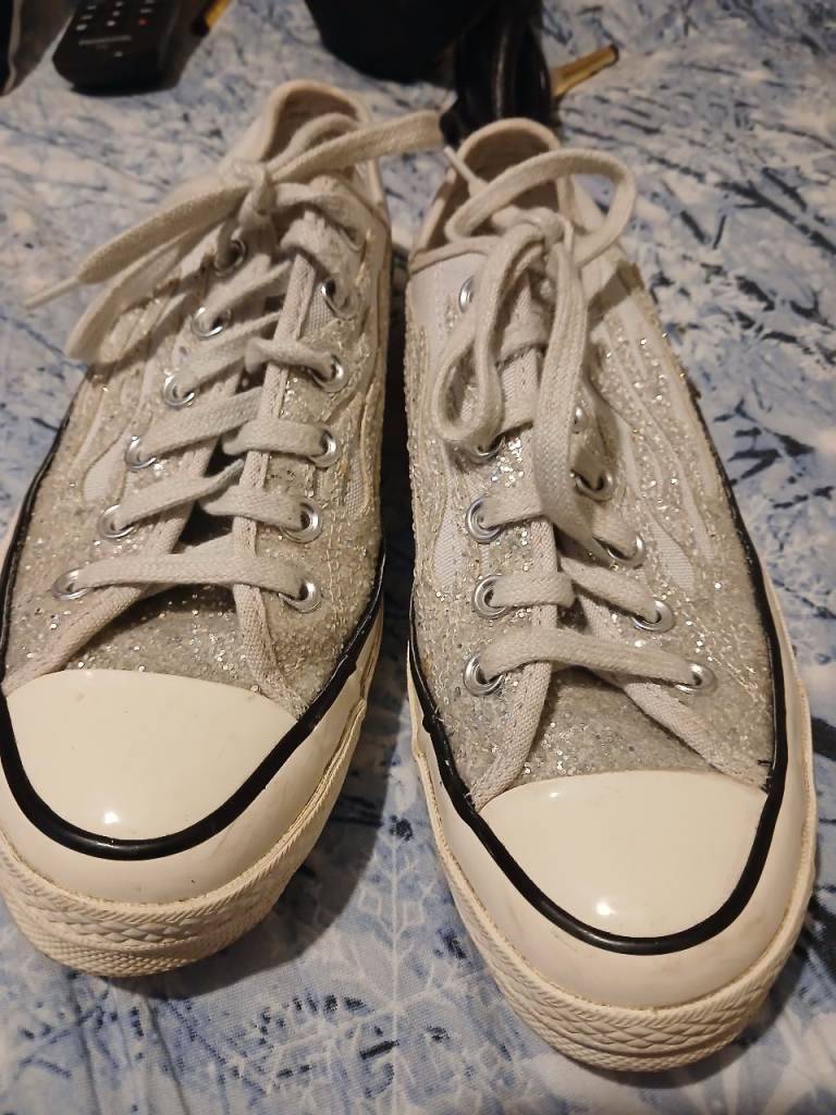 All star women's chuck Taylor limited edition size 5.5