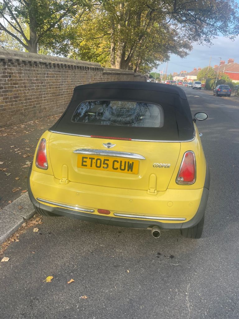 Mini, CONVERTIBLE, Convertible, 2005, Manual, 1598 (cc), 2 doors