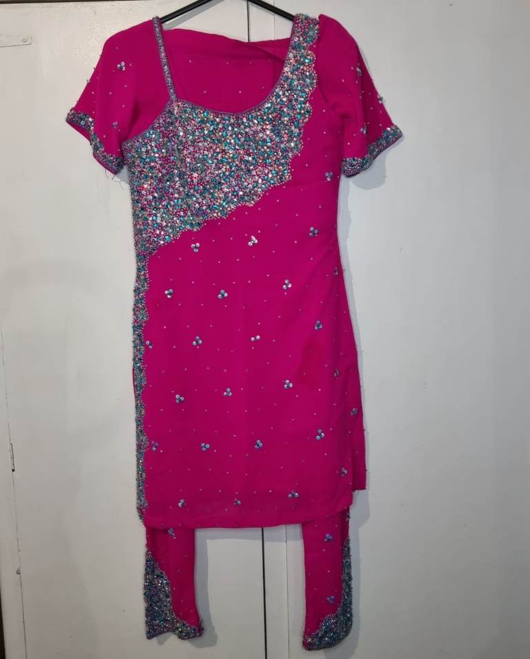 New.Pink silver blue asian dress. Tight pants. Party. Sequins beads diamontes. 30chest