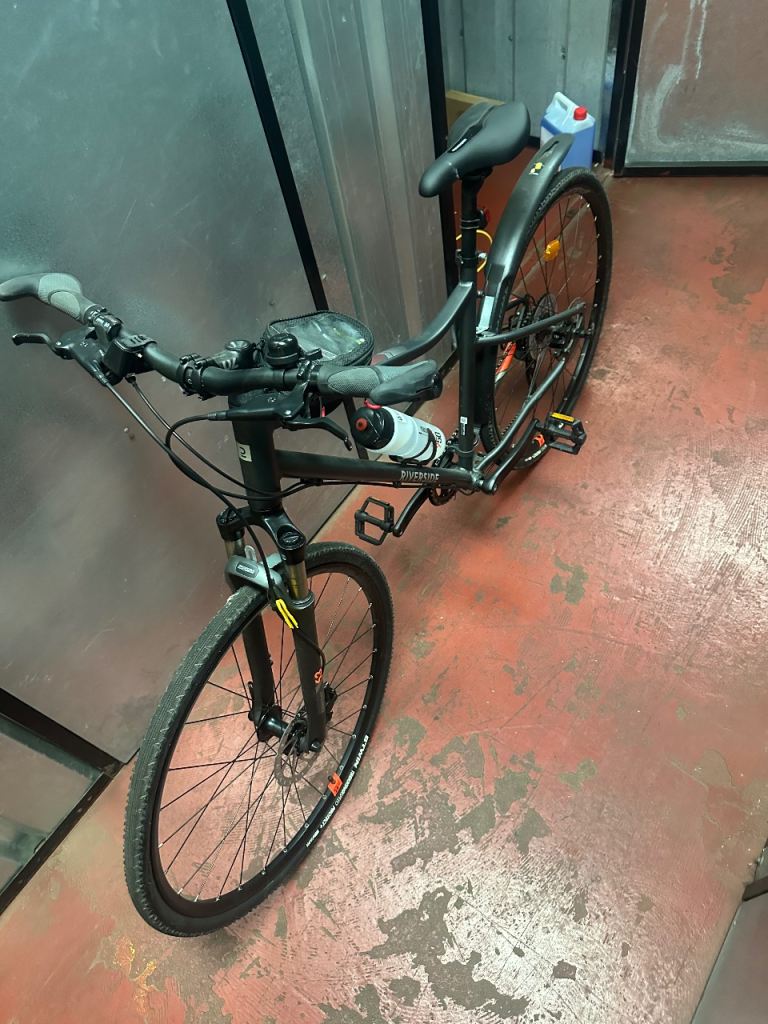 Riverside 500 hybrid bike 