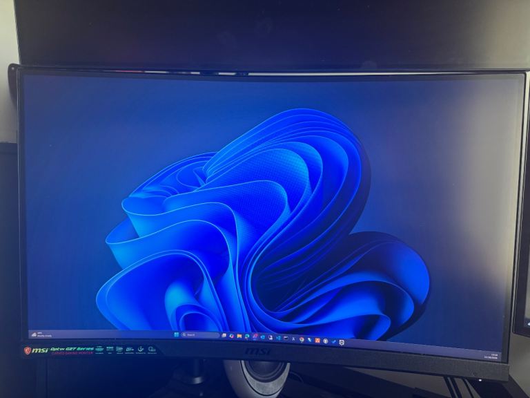 MSI Curved Gaming Monitor – Good Condition