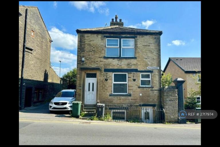 2 bedroom house in Main Road Denholme, Bradford, BD13 (2 bed) (#2717974)