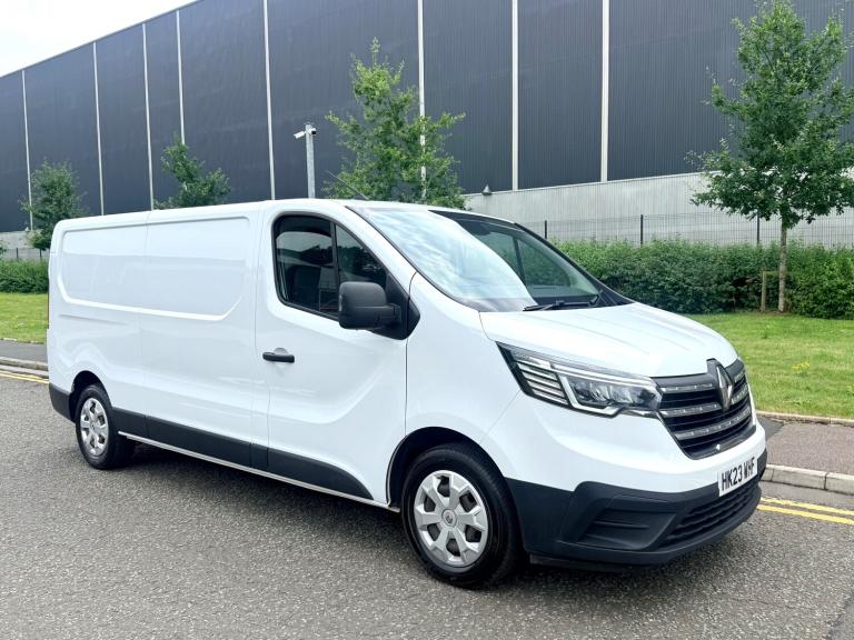 2023/23 RENAULT TRAFIC BUSINESS+ LL30 2.0 BLUEDCI 130 PS-LWB-AIRCON/CRUISE-2023!
