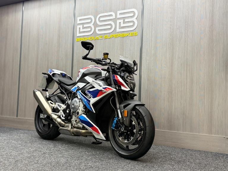 2023 73 BMW M1000R 1000 R ABS - AKRAPOVIC - 