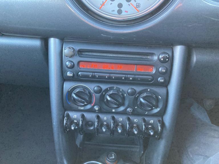 2005 MINI Hatch 1.6 Cooper 3dr HATCHBACK Petrol Manual