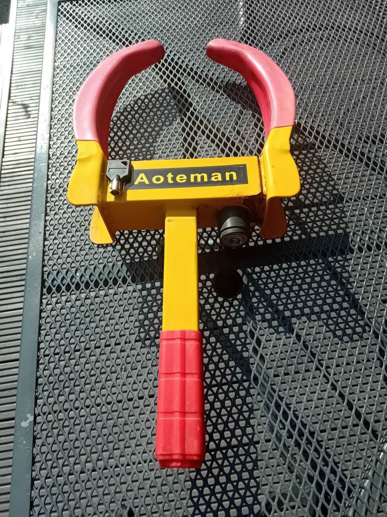 NOW REDUCED! Wheel clamp anti-theft for Car/Trailer