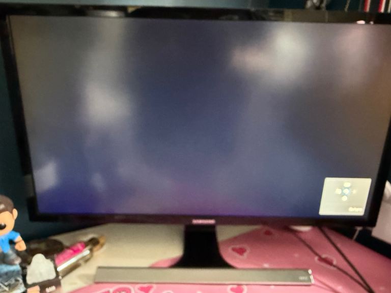 Samsung Computer Monitor – Black, Good Condition