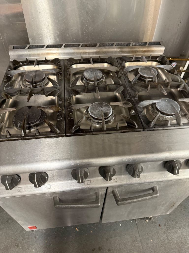 URGENT CLEARANCES! Falcon Commercial 6 Burner Gas Cooker with oven