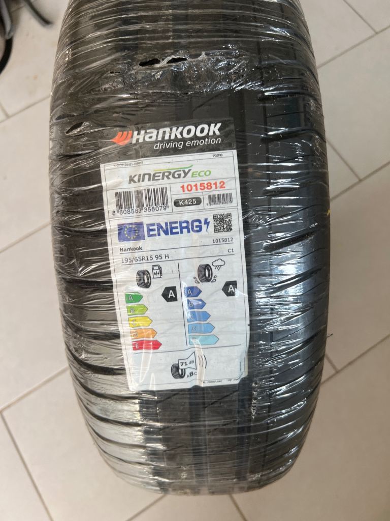 Hankook tyre 195/65R15 95 H