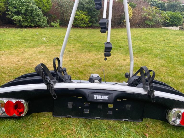 Thule bike carrier for 3 bikes