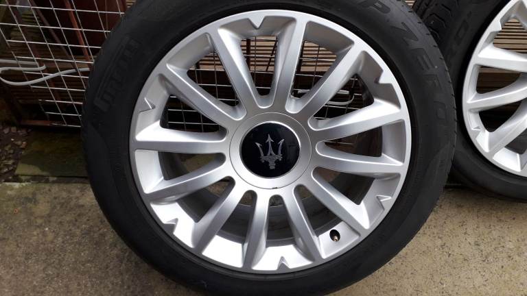 Maserati 18" alloy wheels 