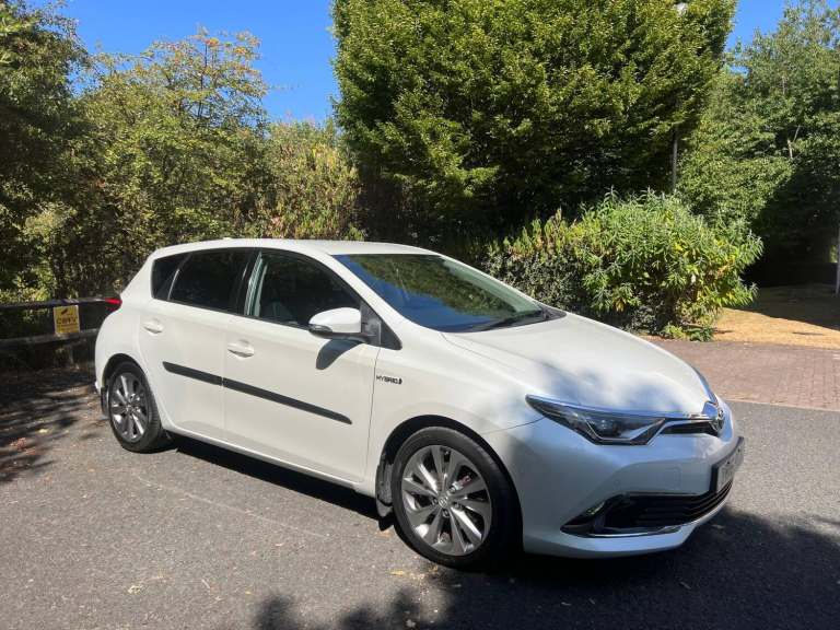2016 Toyota Auris 1.8 VVT-h Excel CVT Euro 6 (s/s) 5dr HATCHBACK Petrol/Electric Hybrid Automatic