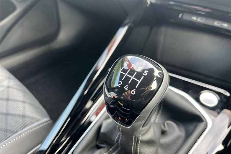 2022 Volkswagen Golf 1.5 TSI R-Line 5dr HATCHBACK PETROL Manual