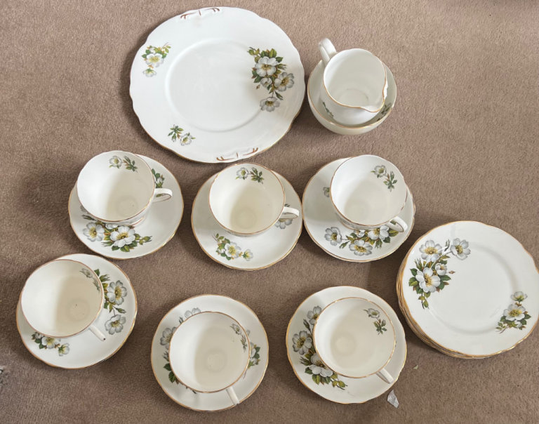 Gladstone Fine Bone China Staffordshire England Tea Set Floral Pattern 20 Piece