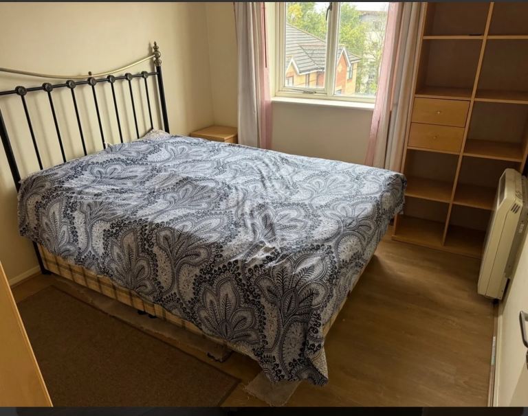 2 Bed Flat, Cherry Blossom Close, N13