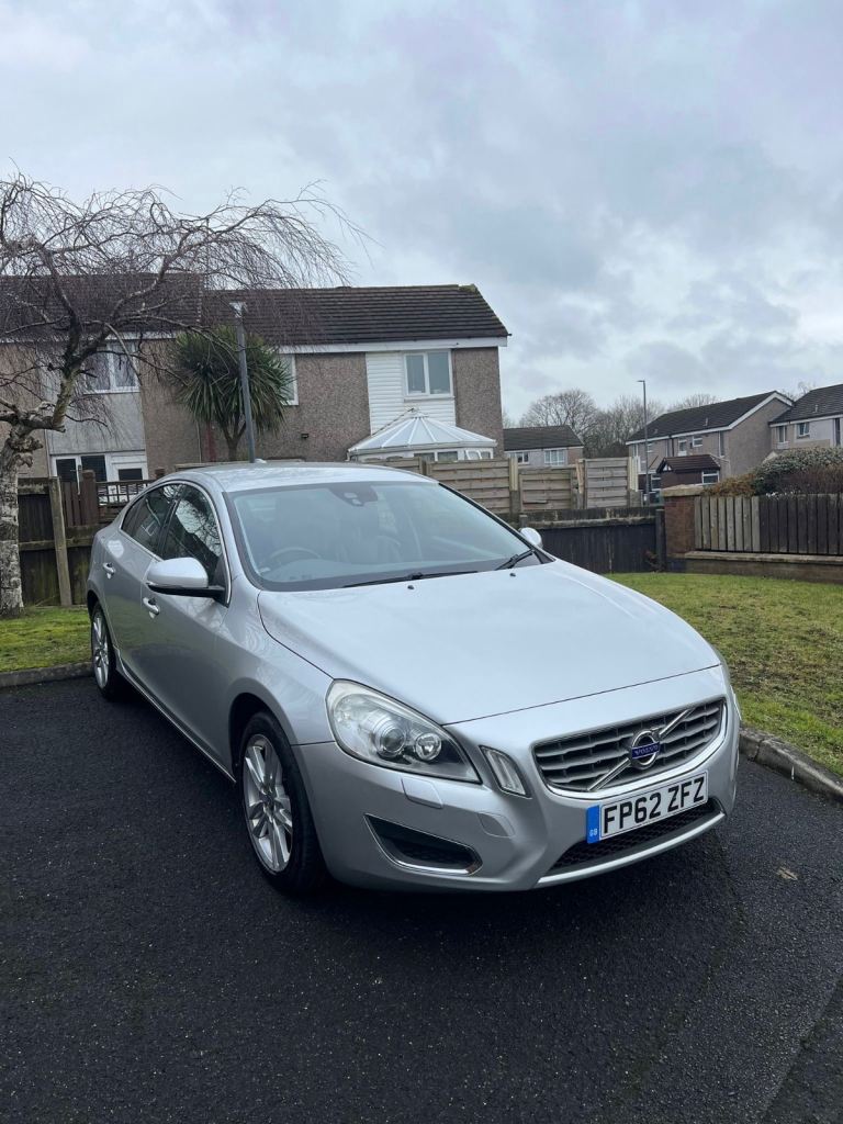 Volvo S60 2.0 D3 136 LUX Saloon