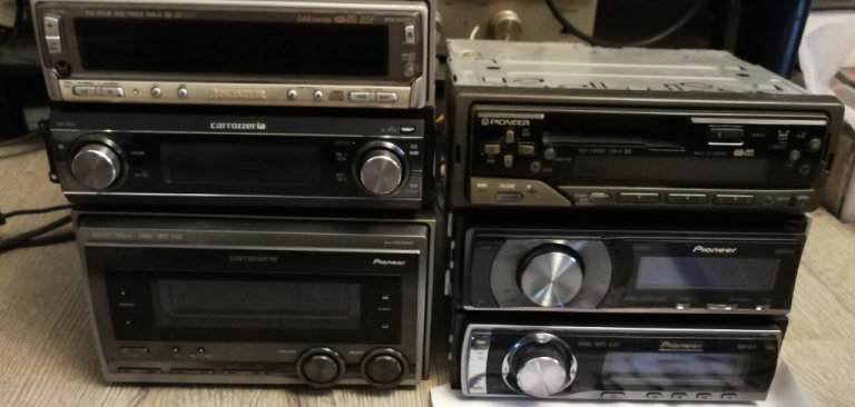 Huge variety of collectable rare car stereos Alpine Pioneer Kenwood Clarion JVC Sony Blaupunkt