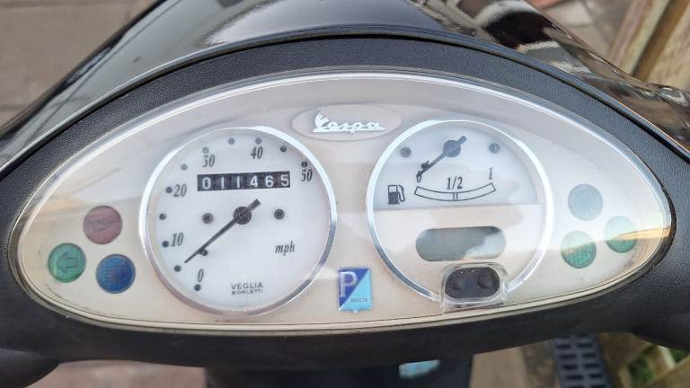 Piaggio, VESPA, 2005, 49 (cc)