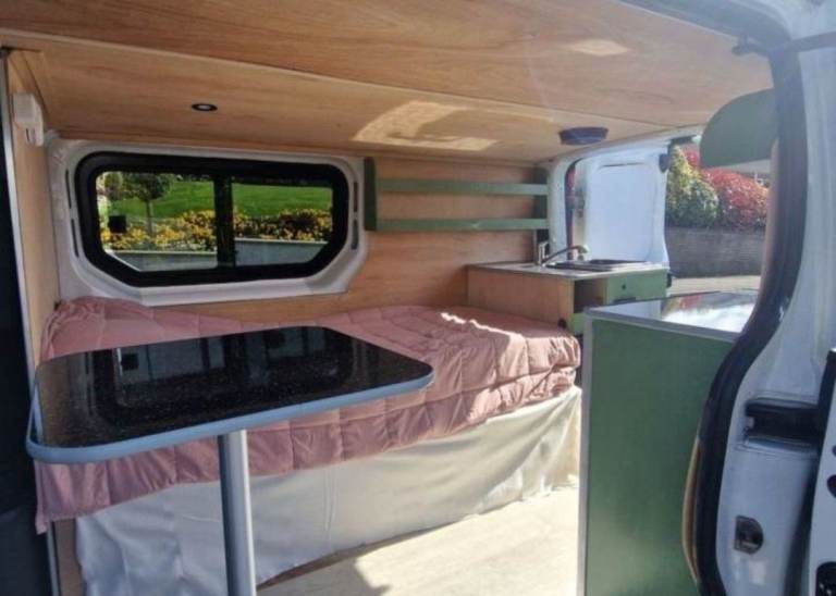 2018 Vauxhall Vivaro Dayvan/Campervan