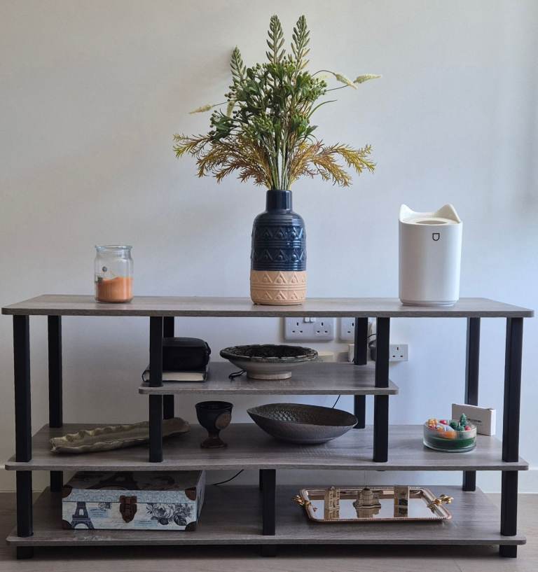 Chic and compact TV console/media stand for bedrooms and living rooms