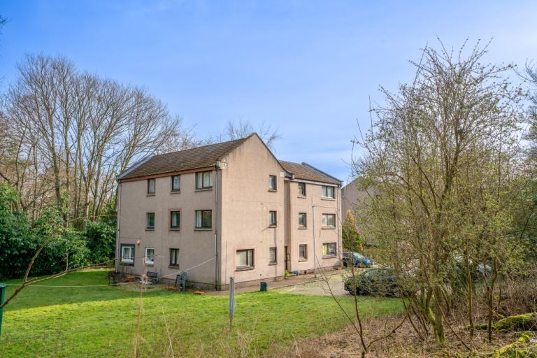 1 bedroom flat in Mill Court, Woodside, Aberdeen, AB24 2UN