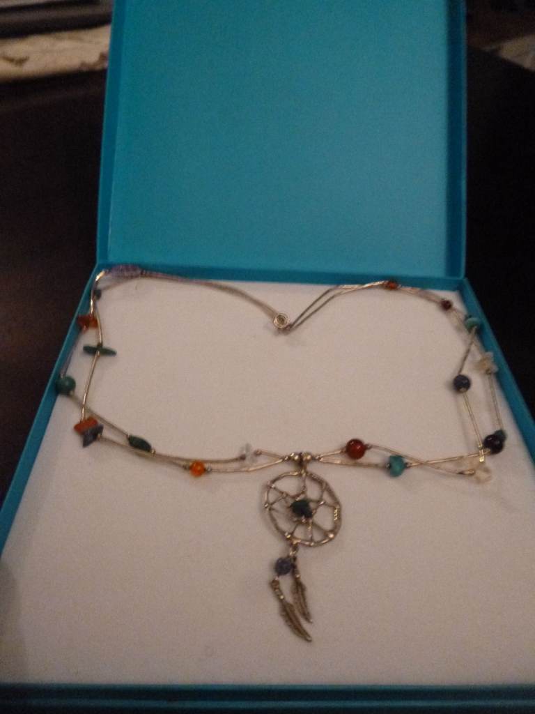 ATTRACTIVE SILVER NECKLACE BOXED UNUSUAL DESIGN THEMED ON DREAMCATCHER