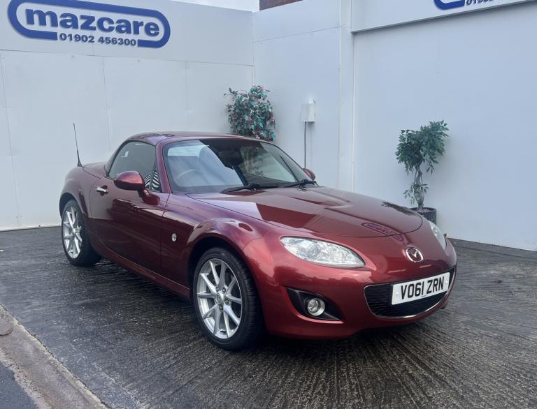 MAZDA MX-5 2.0 i Sport Tech 2011