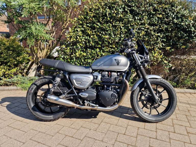 Triumph street twin/speed twin Bonneville 900 EC1