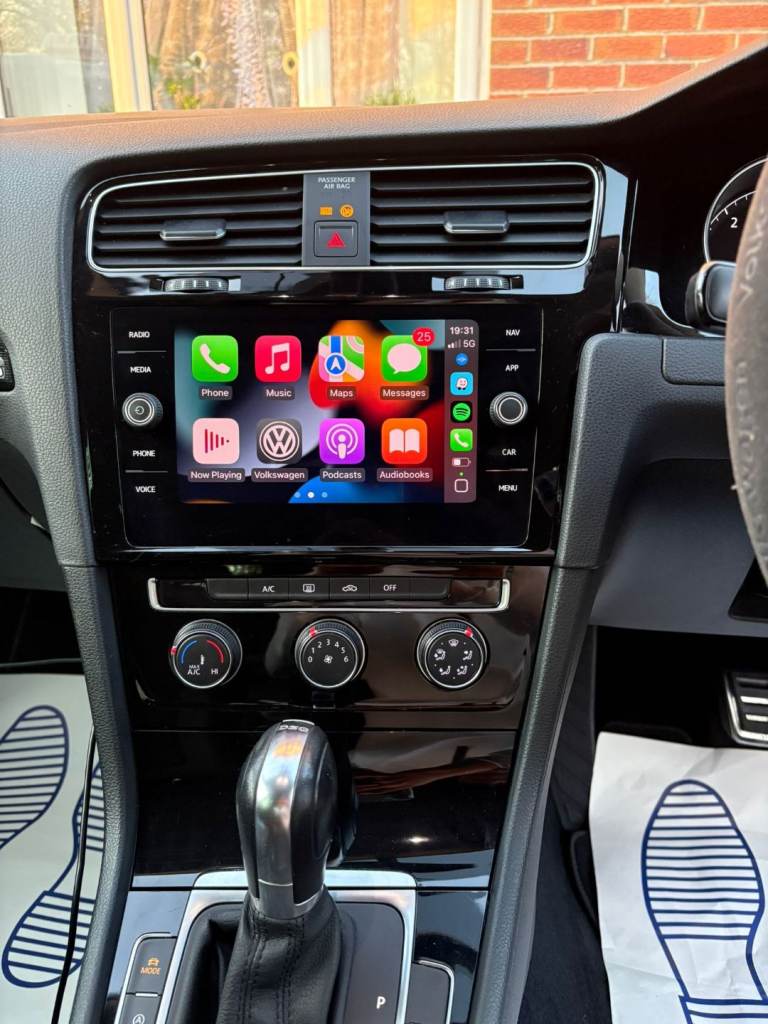 Volkswagen, GOLF, Hatchback, 2019, Semi-Auto, 1598 (cc), 5 doors