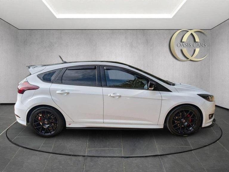 FORD FOCUS 1.0T EcoBoost ST-Line Auto Euro 6 (s/s) 5dr 2017