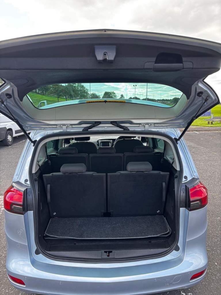 2017 VAUXHALL ZAFIRA TOURER SRI NAV 2.0, MOT DECEMBER 26, NO ADVISORS 