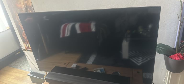 image for QLED TECHNOLOGY SAMSUNG TV 50inch BUILT in ALEXA