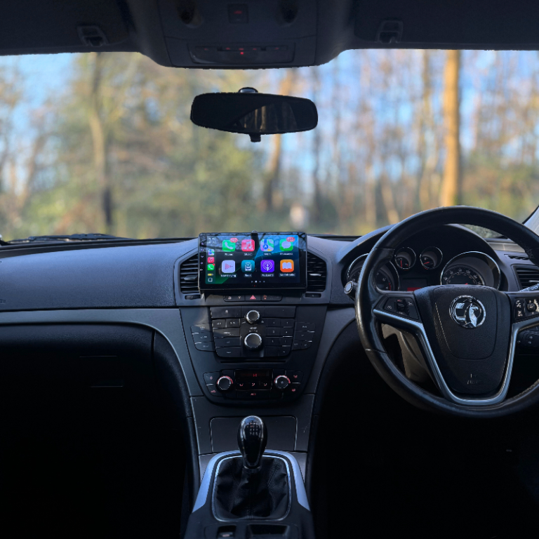 Vauxhall, INSIGNIA, Hatchback, 2011, Manual, 1796 (cc), 5 doors