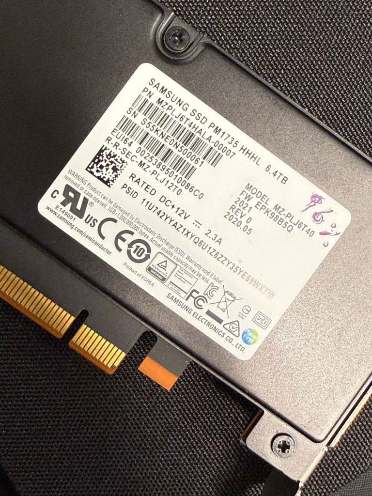 SAMSUNG SSD PM1735 HHHL 6.4TB MZ-PLJ6T40