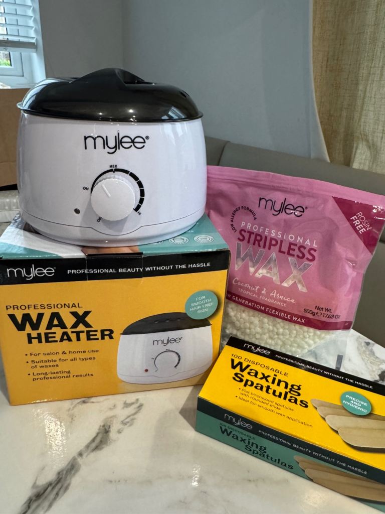 Wax heater