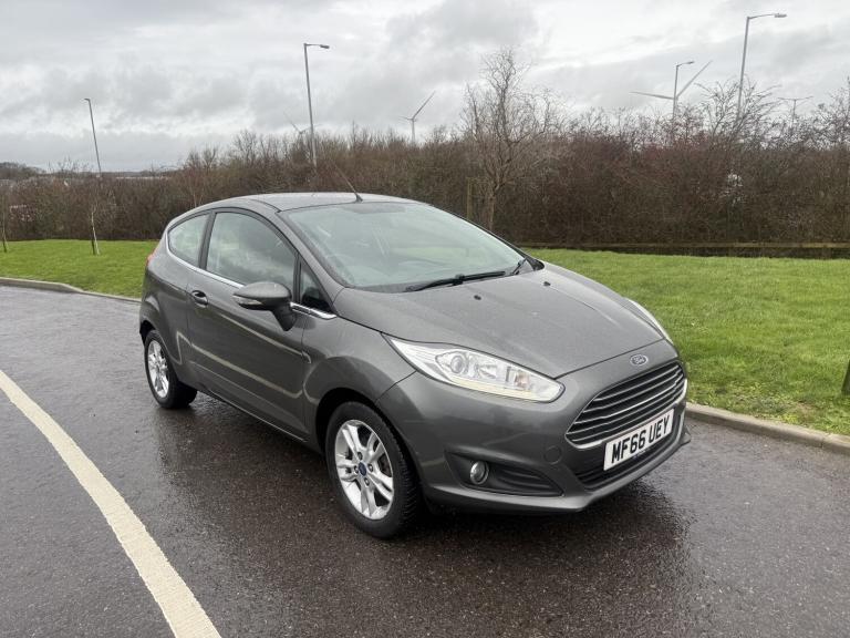 FORD FIESTA 1.3 Zetec 2016