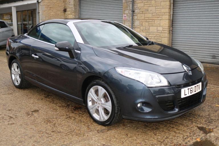 2012 Renault Megane 1.9 dCi Dynamique TomTom Euro 5 2dr CONVERTIBLE Diesel Manual