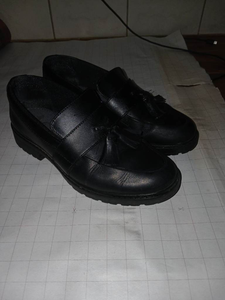 CLARKE LEATHER SHOE'S, SIZE 4, £10, IP2