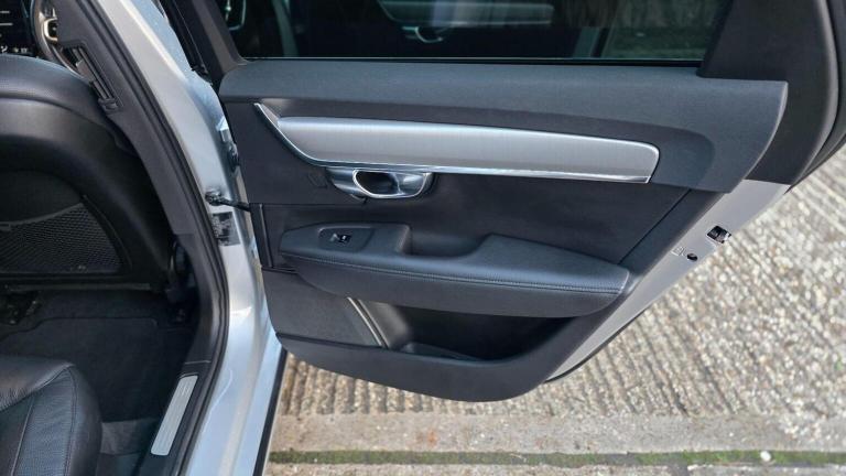 VOLVO S90 2.0 D4 Momentum Auto Euro 6 (s/s) 4dr 2018