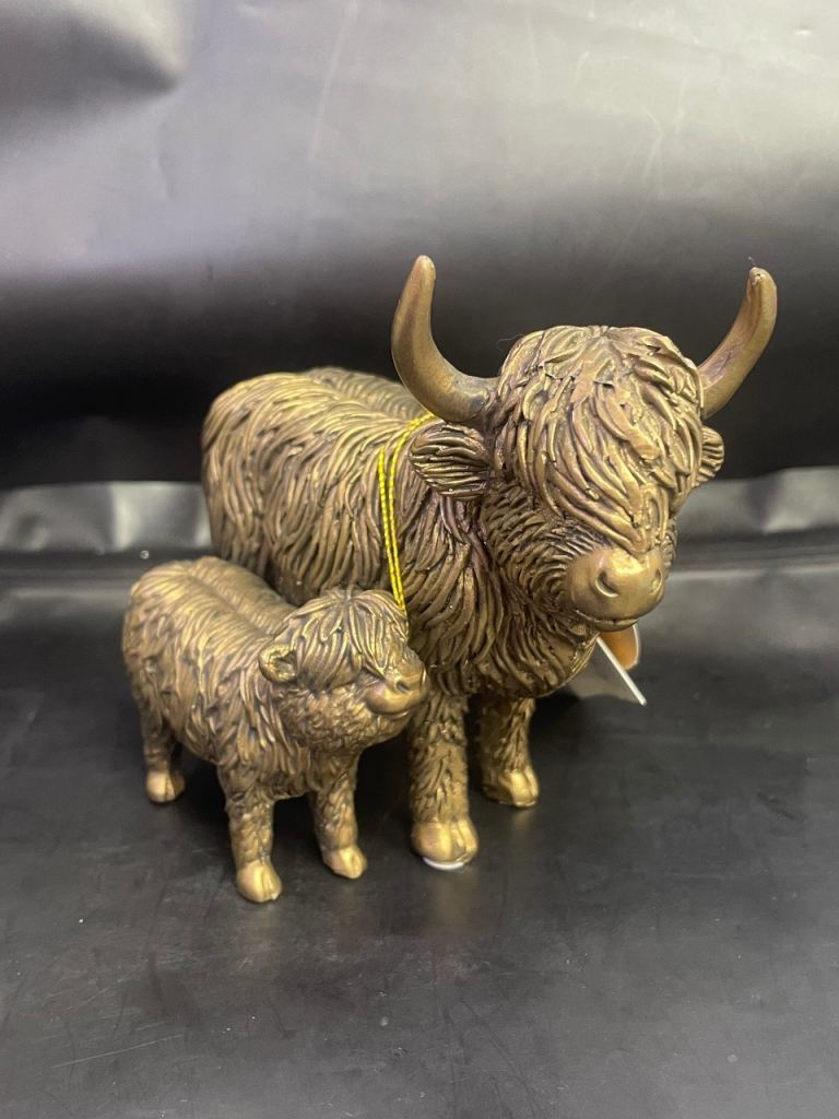 Highland Cow & Calf Figurines – Gold Colour, Good Condition