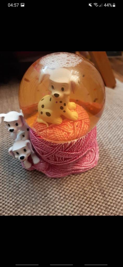 101 Dalmation Disney Snow Globe