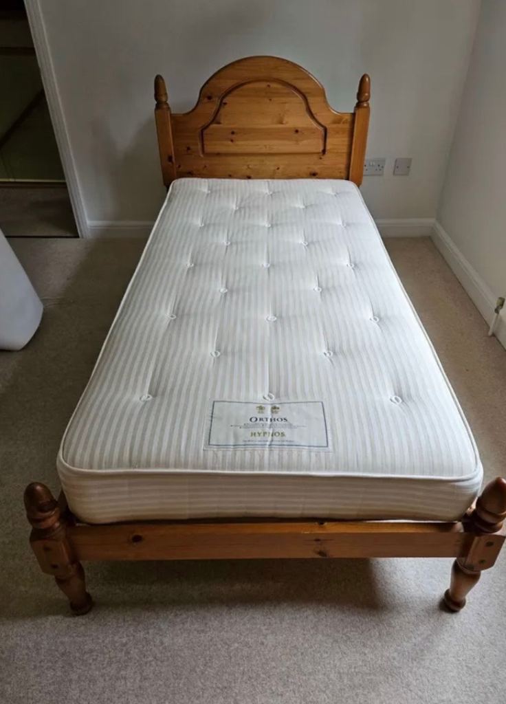 Solid pine single bed with mattress 