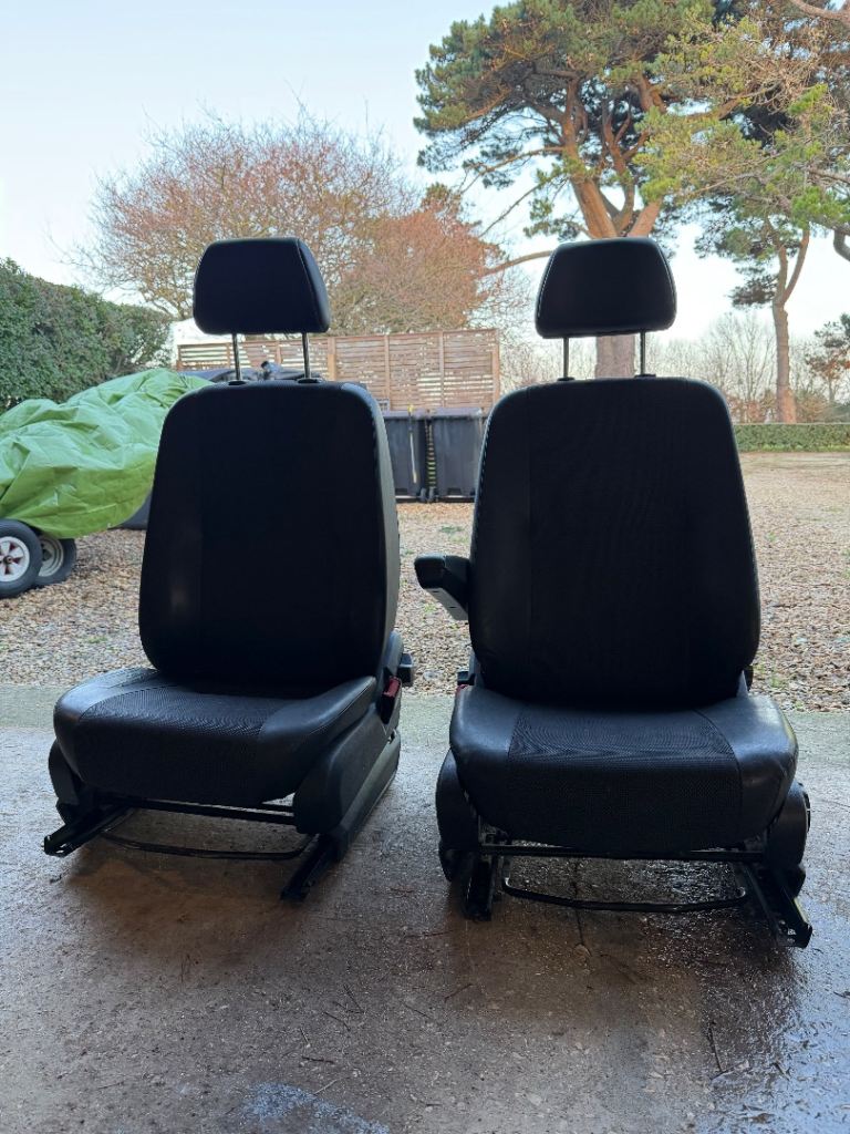 Mercedes Sprinter (W906) / VW Crafter Front Driver & Passenger Seats 2006 - 2017