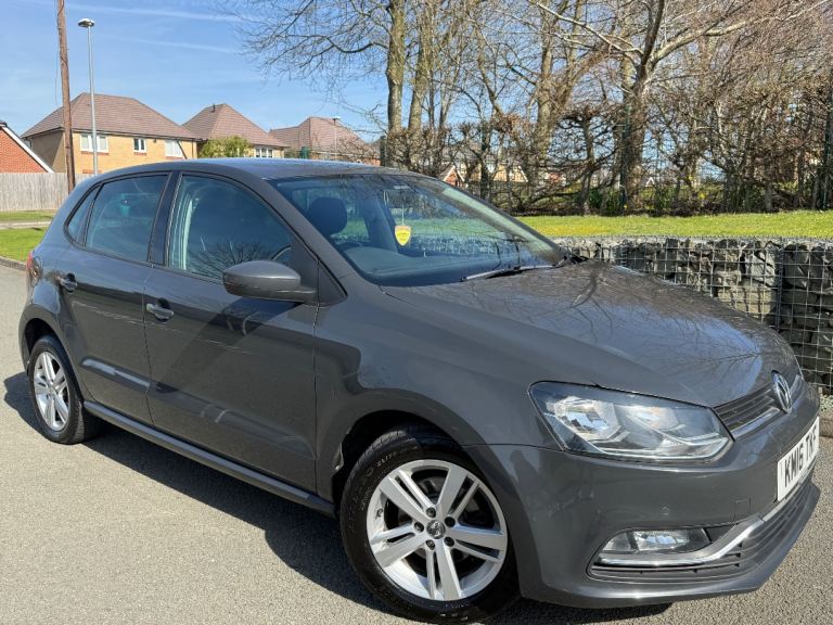 VW Polo 5 door hatchback 1.2 petrol 2016 Volkswagen manual like Ford fiesta seat Ibiza 
