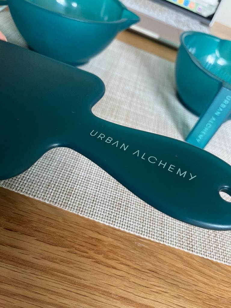 Urban Alchemy Hair Colour Tint Bowl Set – Bowls, Brush & Board
