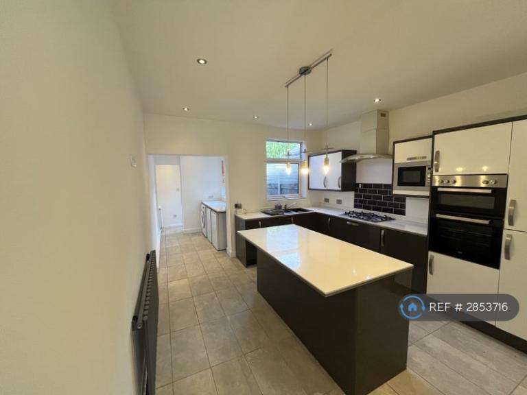 1 bedroom in Kitchener Drive, Mansfield, NG18 (#2853716)